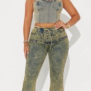 Fashion Nova Acid wash denim flare jeans with zipper detail